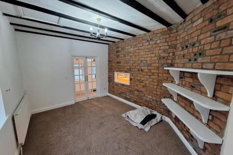 Castle Street, Whittington photo 4