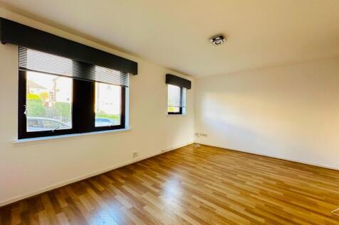 Albion Street, Coatbridge, Lanarkshire, ML5 photo 4