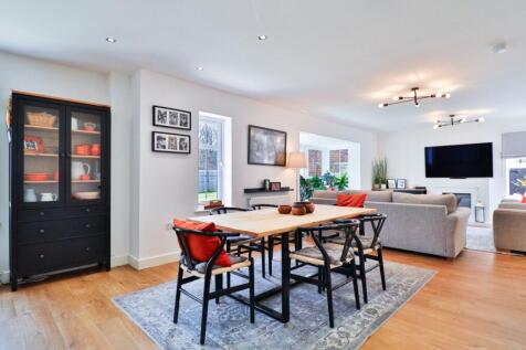 Kitchen/diner/family room