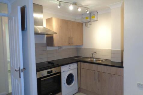 Regatta Court Kitche