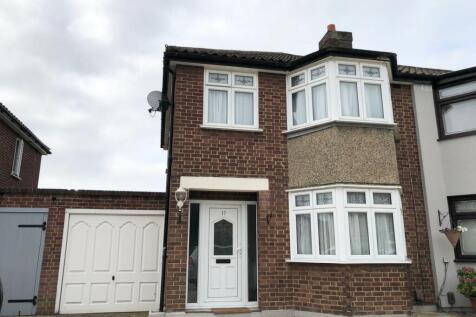 Large 3 Bedroom House