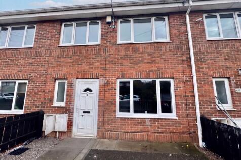4-bed terraced on North Durham Street, Sunderland, SR1, £925/mo