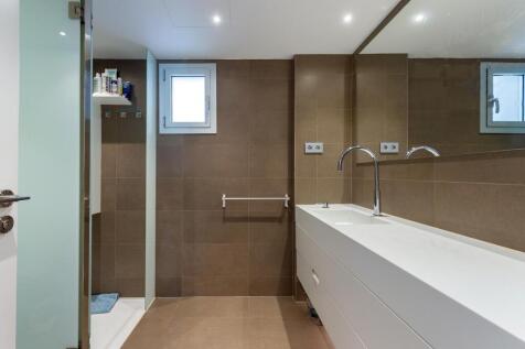 4 bedroom apartment 
