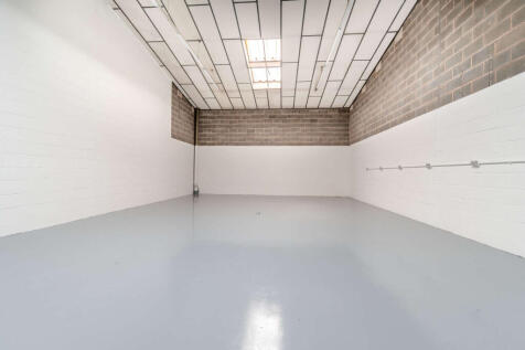 8517293-11_08_2022-MeadowBankIndustrialEstate-UnitA8-13-Final-800 (1).jpg