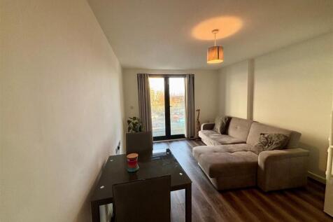 Living Room.jpg