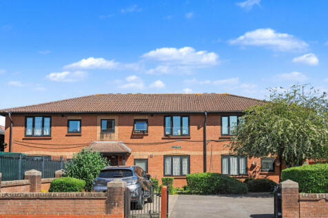 Flat 1, The Grove, 110 Groveleaze, Shirehampton, Bristol, BS11 9QU