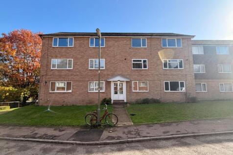 2-bed flat on Ridgeway Road, Redhill, £1,550/mo