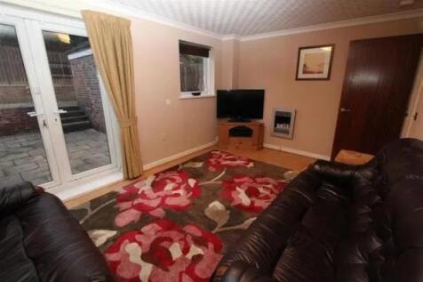 Living Room: