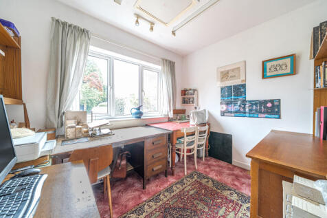 1328803-18-688897...