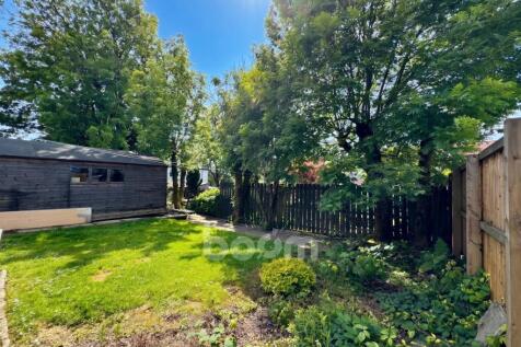 Arran Crescent, Beith garden