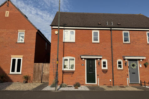 3 Bedroom Semi Detached for Sale