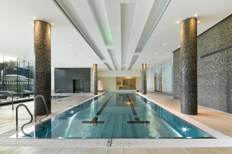 Pool - West Tower, P