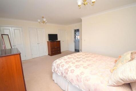 MASTER BEDROOM REVERSE.JPG