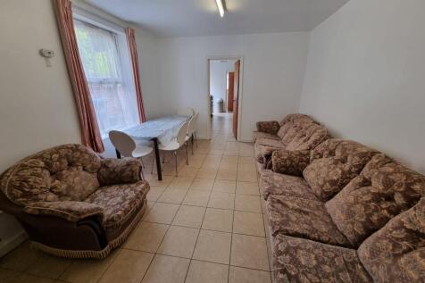 95 Radford Road, Leamington Spa photo 3
