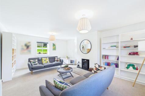 Living Room.jpg