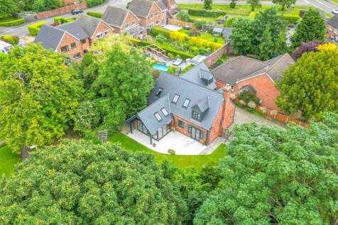 Oswald Hall Cottage - External Image-8.jpg