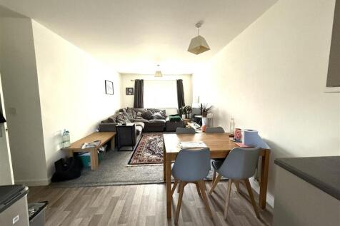 50 langley lounge 3.jpeg