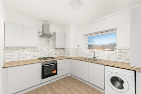 Paxstone Crescent, Harthill photo 3