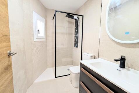 Modernes Badezimmer 2