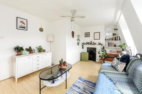 London, W10 - property photo