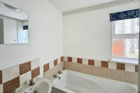 c30b1ab6-Bathroom