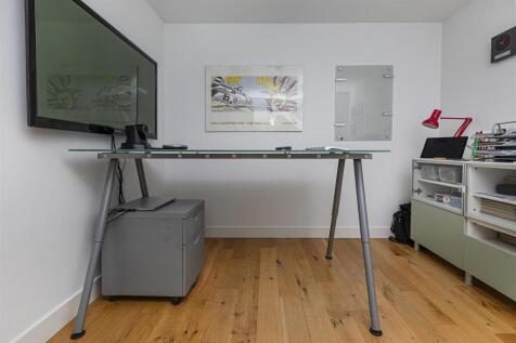 Bramleys Estate Agents - Oakfield Drive - Mirfield