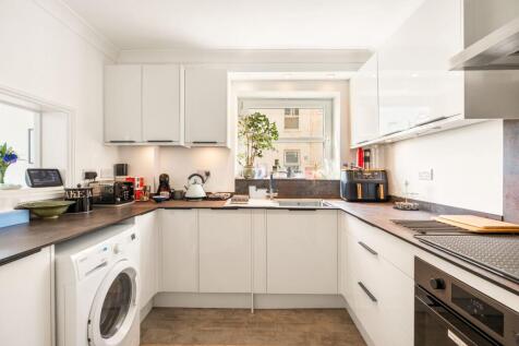 Kitchen, Angle 2