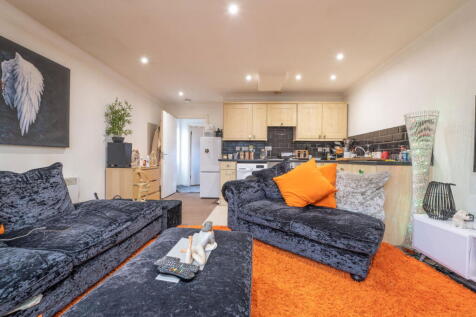 Southampton, SO15 - property photo