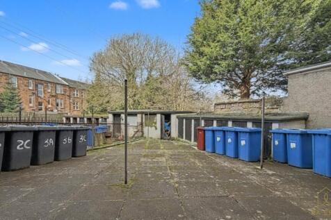 Rear Communal.