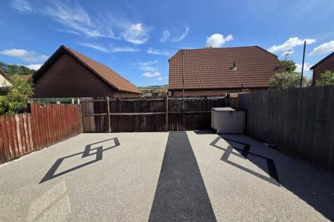 WhatsApp Image 2025-07-10 at 15.18.51 (2).jpeg