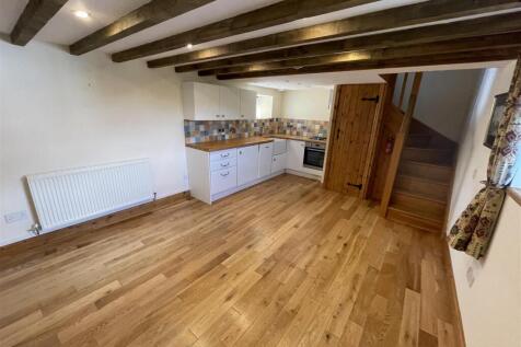 KITCHEN/DINER/LOUNGE