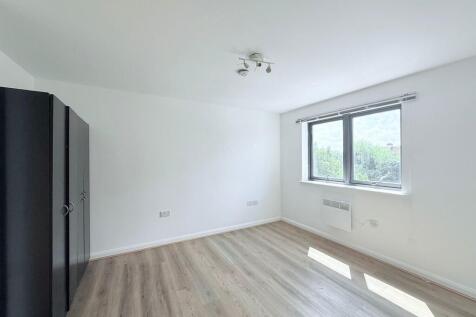 Flat 9 Bell House...