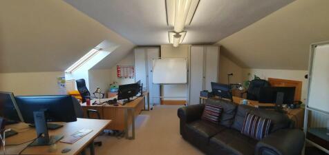 Office to rent Image 8