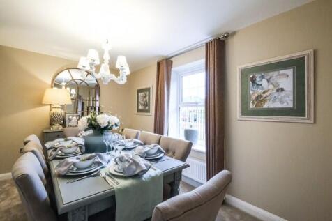 Beige Ashington dining room