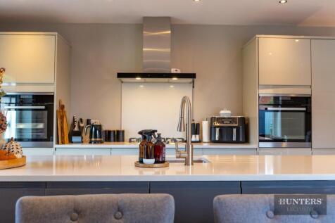 Kitchen/Dining/Lounge
