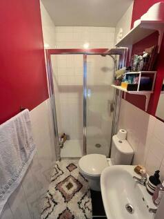 Narbonne Avenue, Clapham South photo 5