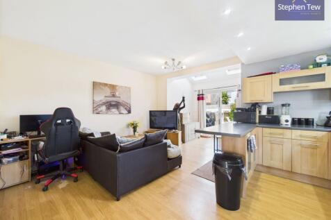 Living / Dining Kitchen