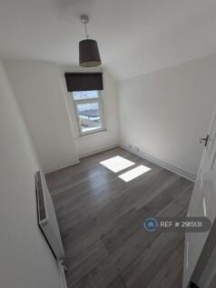 Railway St, Cardiff, CF24 photo 5