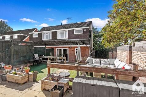 Cheltenham, GL50 - property photo