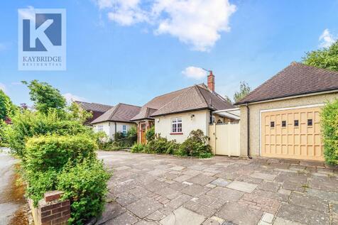 Kingsmead Avenue, Worcester Park - KT4 8XB