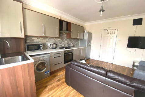 3-bed flat on 1a Castle Hill, Lancaster, £1,755/mo