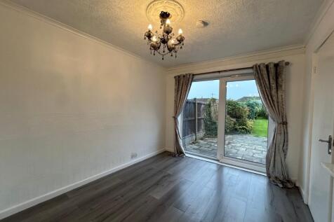 Coniston Drive, Walton-Le-Dale, Preston, PR5 photo 4