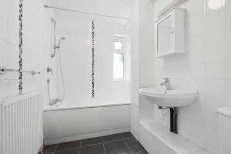 1 Blenheim Court, Wellesley Road, Sutton, SM2 5BW 