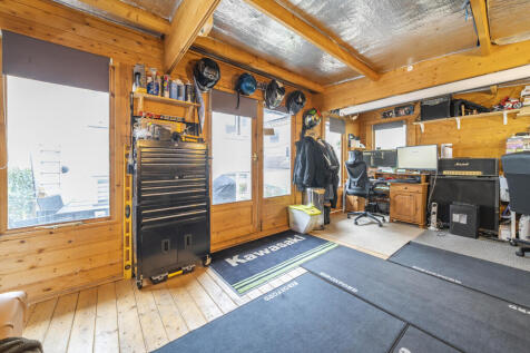 1357549-22-68f79e...