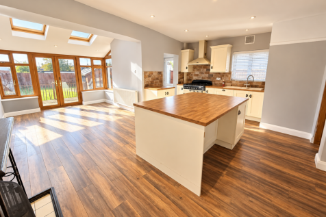 Kitchen/Living