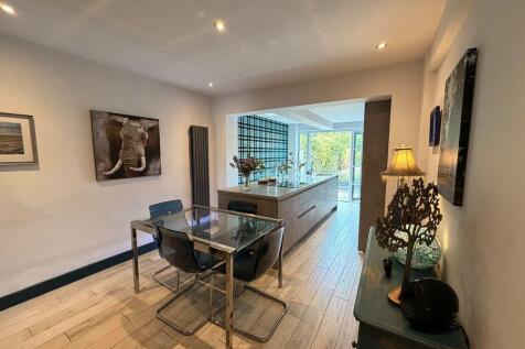 Hedsor Road, Bourne End photo 5