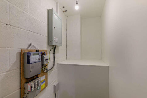 Light Industrial to rent Image 11