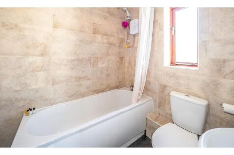 Alexandra Court, Kenilworth, Warwickshire, CV8 photo 4