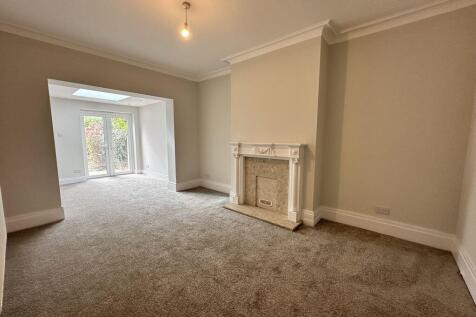 Roe Lane, Southport photo 4