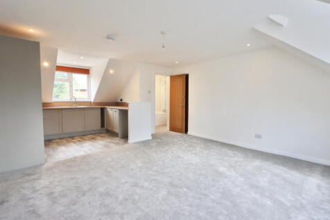 Dual Aspect Open Plan Kitchen/Sitting Room